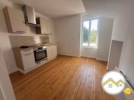location appartement 2 pièces meublé à châteaubriant centre (44110) : à louer 2 pièces meu