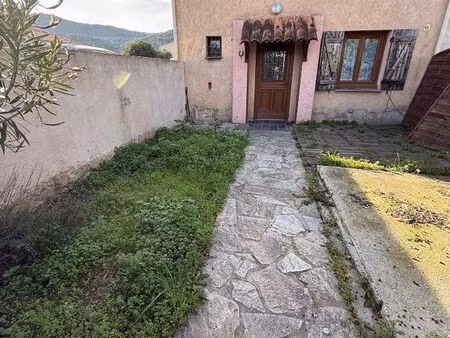 maison t3 à rafraichir avec jardinet