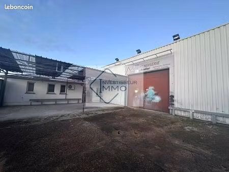 local d'activité 320 m²