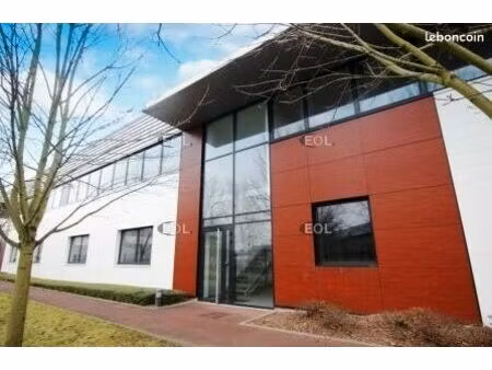 local d'activité 671 m²