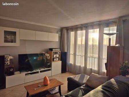 appartement 3 pièces - 67 m² - montreuil