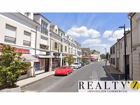 local commercial 190 m²