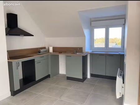 à louer f2 rénové à neuf centre ville falaise