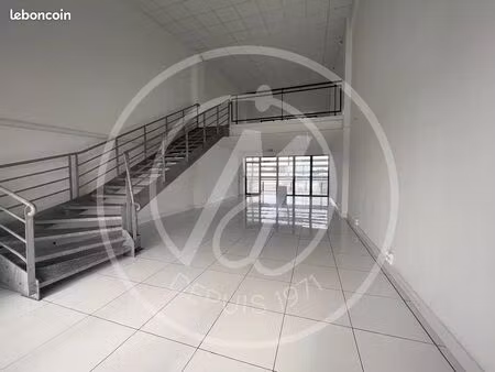 bureaux 119 m² baie-mahault