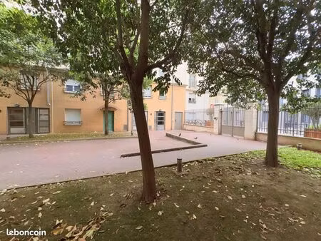 appartement 1 pièce 33 m²
