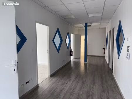 location pro | bureaux | 133 m² | baie mahault