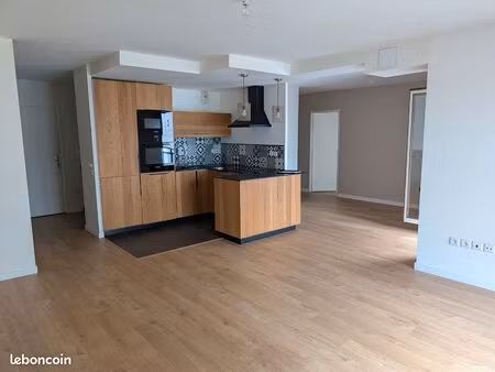 grand t2 de 64 m² (ancien t3) – terrasse  parking – canal de l'ourcq – aubervilliers