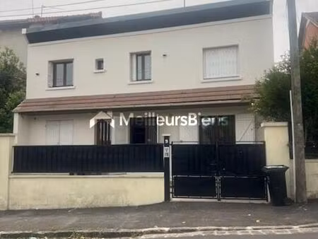 immeuble 6 pièces 116 m²
