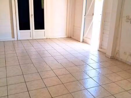 studio avec terrasse + piscine à st françois