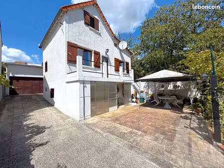 pavillon 3 pièces 84 m²