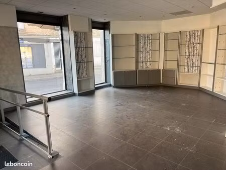 local commercial 100 m²