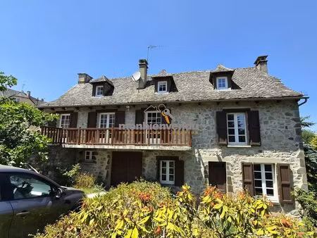 maison 6 pièces 158 m²