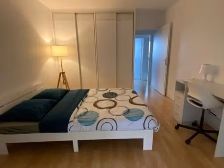 chambre 1 pièce 12 m²