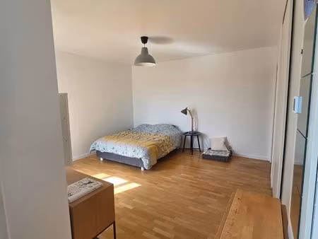 location studio + parking 32m2