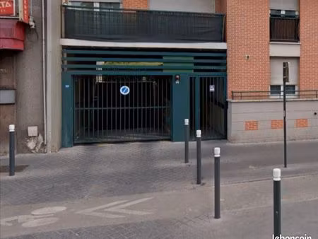 location parking sous terrain surveillé