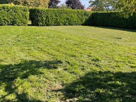 terrain constructible 858m2