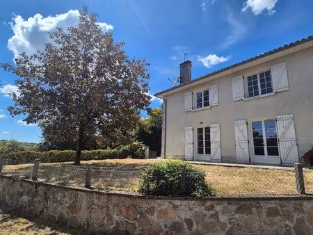 maison de village 107m² + parc + dépendances