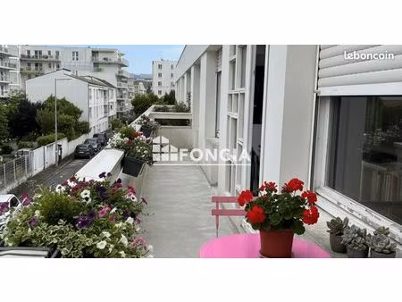 a deux pas du vieux port – t4 de 91 m² avec balcon – idéal investisseur