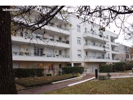 appartement 2 pièces  proche des bords de marne