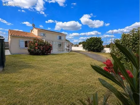 à vendre maison les métairies