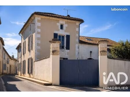 maison de ville 10 pièces 264 m²