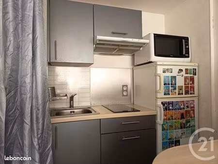 studio 1 pièce 17 m²