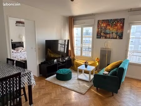 charmant t2 de 42 m² au plessis-robinson  proche des transports et commerces