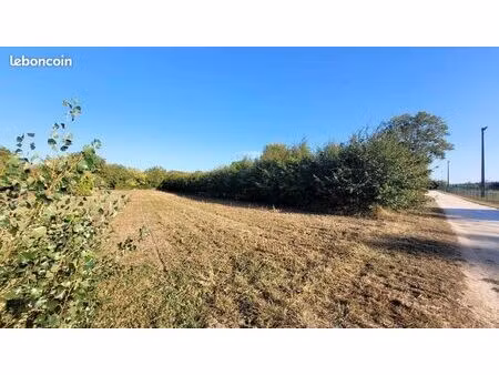 terrain 1 137 m² saint satur