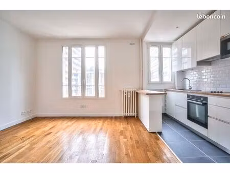 studio 1 pièce 31 m²