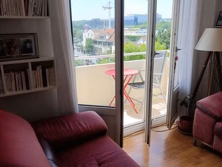 t3 val de fontenay  parking  balcon sans vis à vis