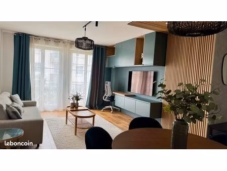 superbe t2 meublé 54 m2 4ème étage- mairie de montrouge - balcon - parking en option