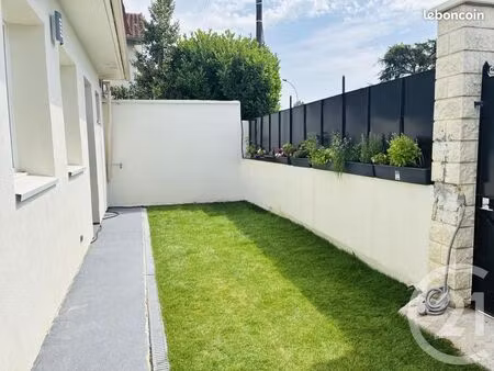 pavillon 2 pièces 48 m²