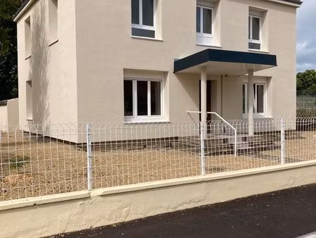 courseulles sur mer  ensemble immobilier à 250ml de la plage et des commerces