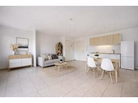 charmant f2 lumineux à achères  45 m²