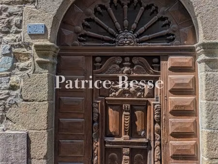 à saint-malo intra-muros  un appartement de près de 70 m² avec vue sur mer.