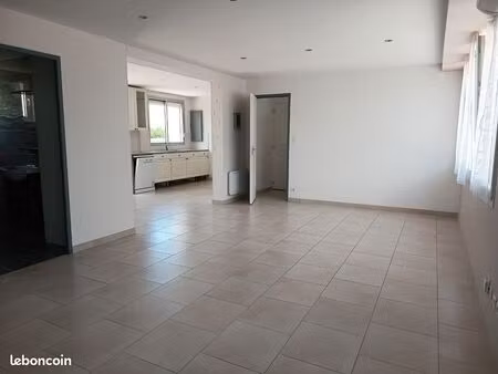 maison entièrement rénovée