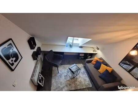 visites les 4 et 5 juillet - studio meublé  centre ville  beau volume  chambre en mezza