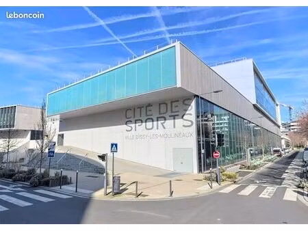 boutique 300 m² issy les moulineaux
