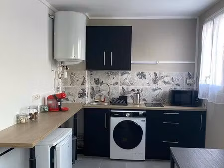 grand studio meublé hyper centre ville 31m2
