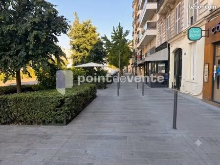 commerce beauté/coiffure 35 m²