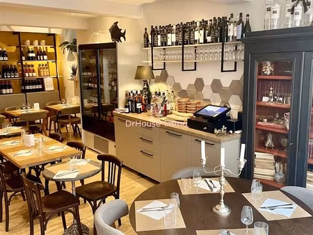 restaurant clé en main - emplacement n1 à lectoure - terrasse  patio et cuisine équipée