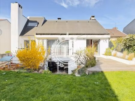 maison 8 pièces 263 m²