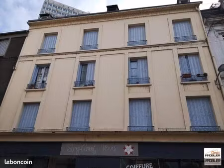 immeuble 11 pièces 240 m²