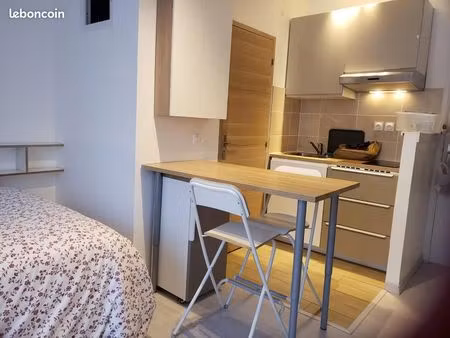 studio meublé indépendant - 740/mois - boissy st léger (94470)