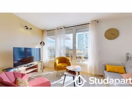 chambre 1 pièce 14 m²