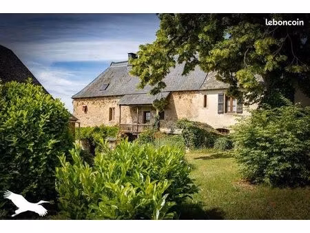 ferme 22 pièces 400 m²