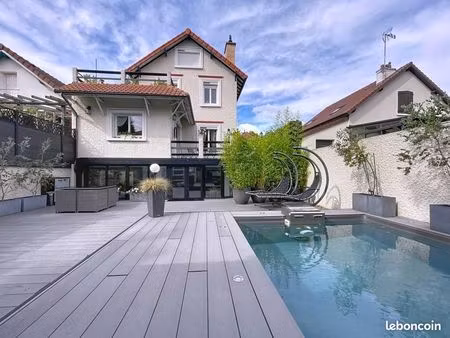 maison 6 pièces 194 m²