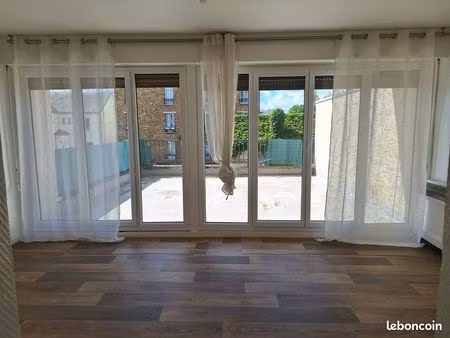 saint maur des fosses - adamville - studio 26 m² + terrasse 25 m²