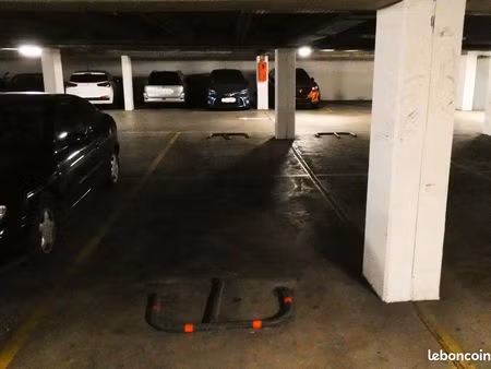emplacement parking