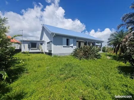 villa 4 pièces 120 m²